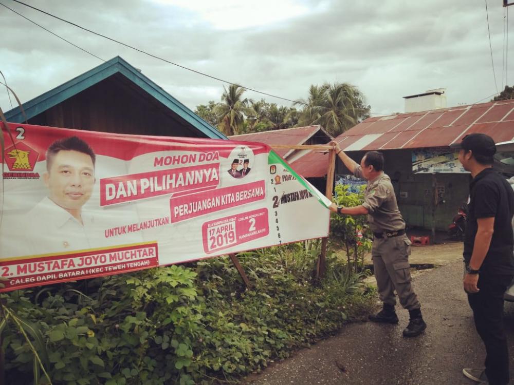 Penertiban Alat Peraga Kampanye (APK)