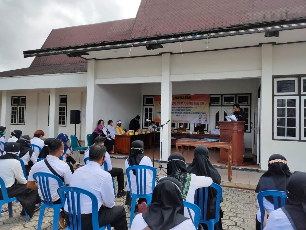 Pelantikan Pengawas TPS Se-Kabupaten Barito Utara