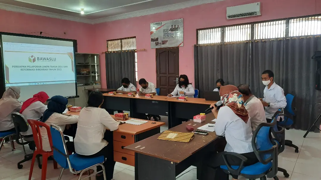 Bawaslu Kabuaten Barito Utara Gelar Rapat Persiapan Pelaporan LHKPN Tahun 2021