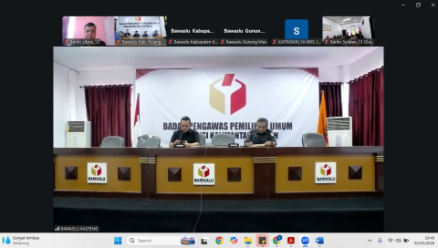 Bawaslu Barito Utara mengikuti rapat percepatan LHKPN dan SPT Tahunan via zoom (2/3/2026).