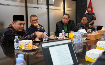 Anggota Bawaslu Herwyn JH Malonda dalam Rapat Persiapan Penyusunan Perubahan Perbawaslu dalam lingkup Divisi SDMOD di Jakarta, Selasa (19/08/2025)/Foto: Publikasi Pemberitaan Bawaslu