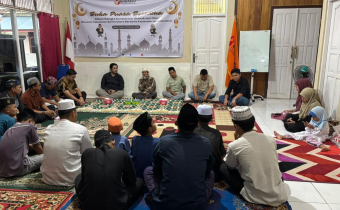 Pimpinan Bawaslu Barito Utara bersama Perwakilan Kejaksaan dan Kepolisian dengan Bapak Alamsyah sebagai penyampai Tausiyah, Jumat(27/2/2025). 